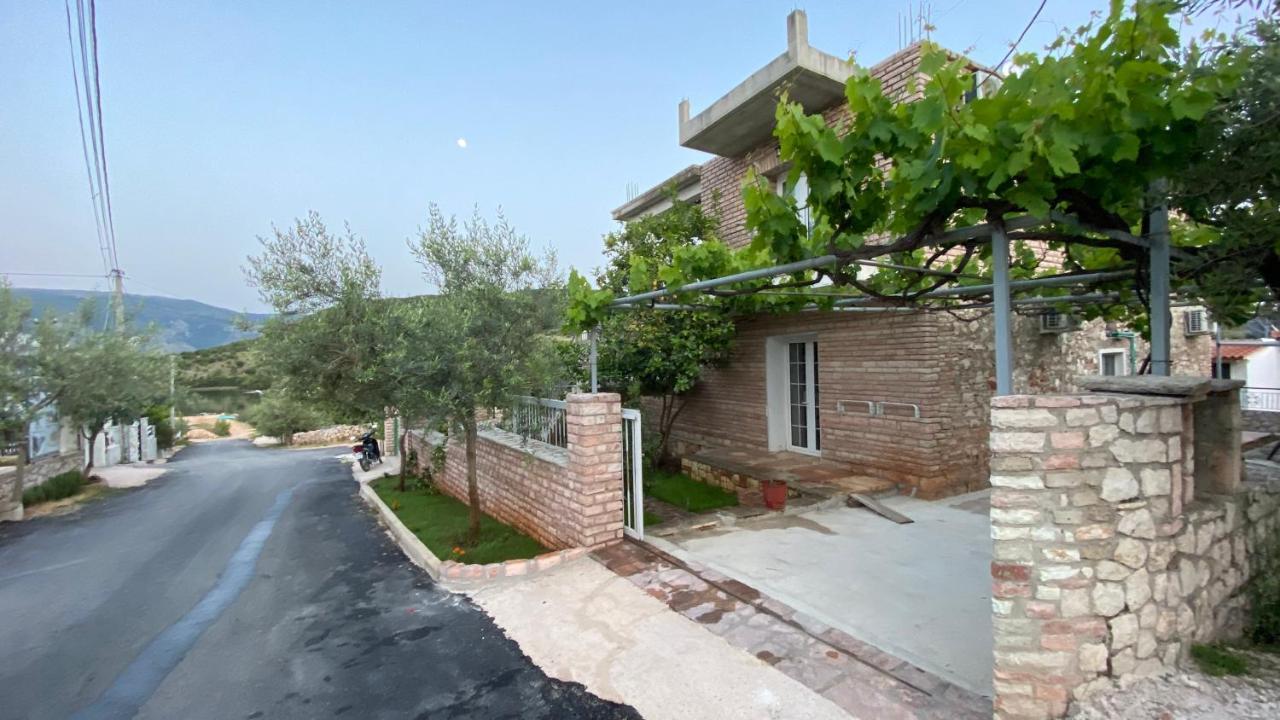 Studios&Apartment Niko Luka Ksamil Exterior foto