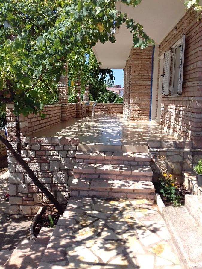 Studios&Apartment Niko Luka Ksamil Exterior foto